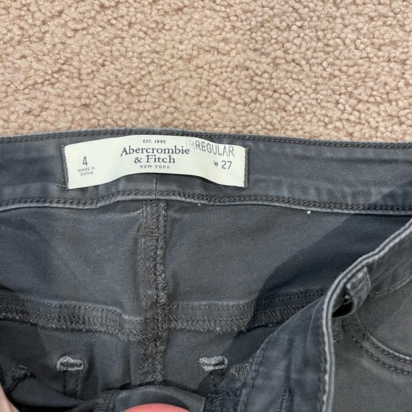 Women's ABERCROMBIE & FITCH New York Gray Denim Jeans - Picture 2 of 9